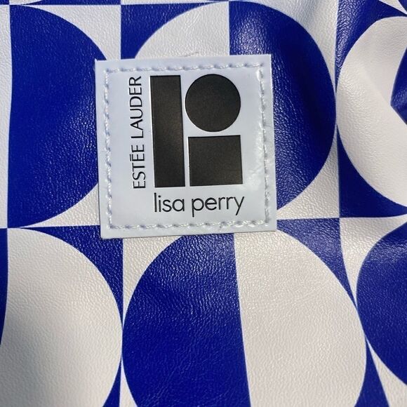 NWOT Bundle of two Estee Lauder cosmetic Bags. - Picture 5 of 14